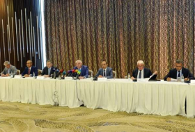 Seminar-Konferenz zum Thema “Rolle und Aufgaben von Medien im Prozess der Referendumskampagne“ in Baku