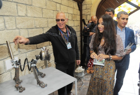In Baku V. Internationale Ausstellung “Vom Abfall zur Kunst“ eröffnet 