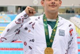 Maksim Shemberev feiert sein viertes Gold bei Baku 2017
