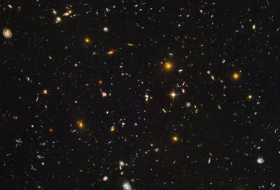 Hubble-Teleskop gelingt Aufnahme von superfernem Galaxienhaufen