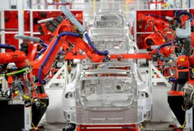 Hinweise auf Produktionsstopp - Tesla-Kurs verliert drei Prozent