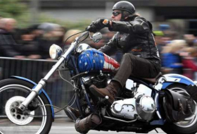 Donald Trump gerät unter Motorrad: Was droht Harley-Davidson nun?