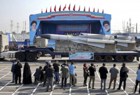 Erster iranischer Kampfjet vorgestellt