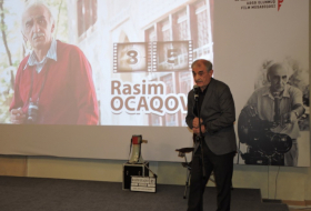 85-jähiges Jubiläum von berühmten Regisseur Rasim Ojagov in Scheki gefeiert