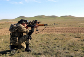 Armenische Einheiten beschießen aserbaidschanische Positionen