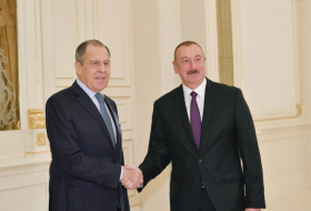  Staatspräsident Ilham Aliyev empfängt Russlands Außenminister 