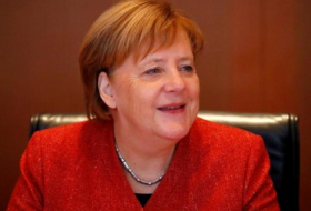 Merkel begrüßt von EU verschärfte Grenzwerte für CO2-Abgase