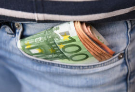 Mehr Schutz vor Falschgeld - Neue 100- und 200-Euro-Scheine