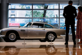   James Bonds Aston Martin versteigert: Über 6 Millionen US-Dollar für einen Sportwagen  