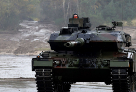   Endlich „Panzer, die fahren“? Erste aufgemotzte Leopard 2 an Bundeswehr und Nato-Partner übergeben  