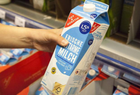 Milch mehrerer Marken enthält Bakterien