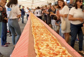   Restaurant in Australien sammelt mit 103-Meter-Pizza Geld für Feuerwehrleute –   Video    