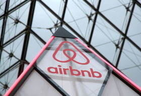 Medien - Airbnb rutscht wegen höherer Kosten in die roten Zahlen