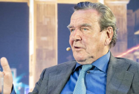 Gerhard Schröder hofft auf Sonnenschein