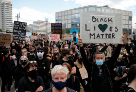   Tausende demonstrieren in deutschen Städten gegen Rassismus  