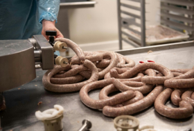 Gewerkschaft fordert rasches Verbot von Werkverträgen in Fleischbranche