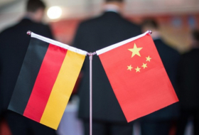   Merkel berät mit Chinas Regierungschef Li Keqiang  