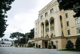  Aserbaidschanisches Verteidigungsministerium appelliert an Bürger 