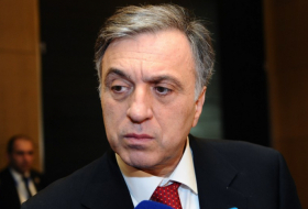   Der Ex-Präsident Montenegros unterstützte Aserbaidschan  