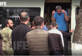     BBC:   Tausende Armenier fliehen aus Berg-Karabach  