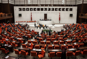   Türkisches Parlament erwägt die Frage der Entsendung von Truppen nach Aserbaidschan  