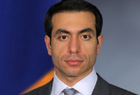   Weiterer stellvertretender armenischer Verteidigungsminister ist zurückgetreten  