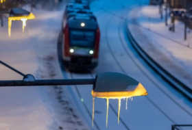 Zugverkehr von Eis und Schnee betroffen