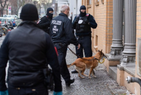 Hunderte Einsatzkräfte durchsuchen Wohnungen in Berlin und Brandenburg