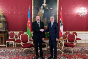   Der österreichische Präsident gratulierte Ilham Aliyev  