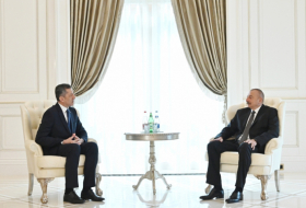  Präsident Ilham Aliyev empfängt den türkischen Bildungsminister 