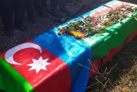   Ein aserbaidschanischer Soldat wurde gestorben  