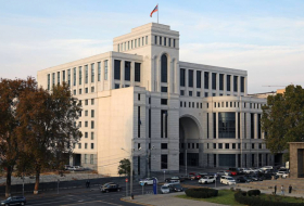   Armenisches Außenministerium steht vor Zusammenbruch  