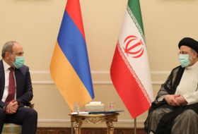 Armenischer Premierminister trifft den iranischen Präsidenten in Teheran