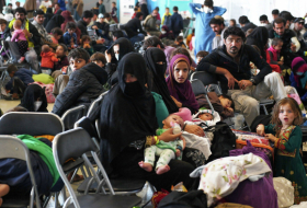     Umfrage -   was Europäer von Flüchtlingsaufnahme halten  