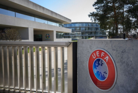 UEFA verhängt eine Geldstrafe gegen Frankreichs Marseille wegen provokanten Banners