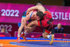 Aserbaidschanische Wrestler holen am Tag 3 der Endrunde bei Europameisterschaften zwei Goldmedaillen
