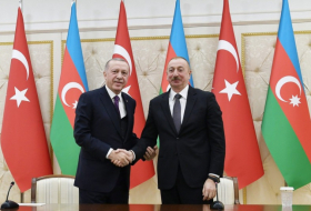   Erdogan: Präsident Aliyev kennt Russland am besten 