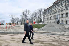   Präsident Ilham Aliyev betrachtet Bauarbeiten in Schuscha –   FOTOS    