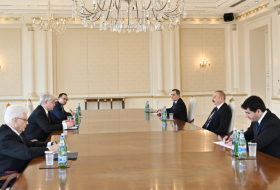 Präsident empfing Russlands Sonderbeauftragten für die Normalisierung der Beziehungen zwischen Aserbaidschan und Armenien