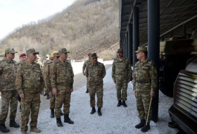   Minister inspizierte die Kampffähigkeit der Armee in Karabach  