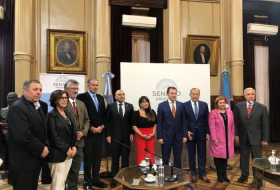   Stellvertretender Außenminister Aserbaidschans traf mit Mitgliedern des argentinischen Senats zusammen  