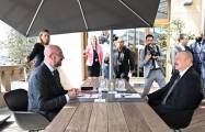   Aserbaidschanischer Präsident hält ein persönliches Treffen mit Charles Michel ab –   FOTOS    
