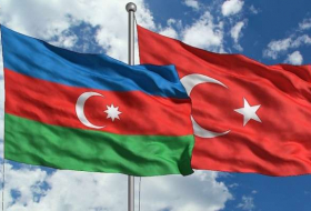   Aserbaidschan und die Türkei erörtern Perspektiven für eine militärische Zusammenarbeit  