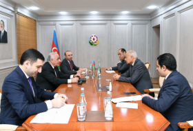   Aserbaidschanischer Premierminister trifft den Generalsekretär der Arabischen Liga  