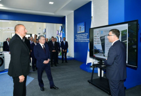   Präsidenten Aserbaidschans und Usbekistans machten sich mit den Aktivitäten von Technopark LLC in Taschkent vertraut  