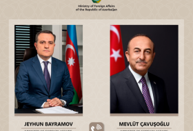   Telefongespräch zwischen den Außenministern Aserbaidschans und der Türkei stattgefunden  