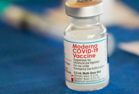   Großbritannien lässt Omikron-Impfstoff zu  