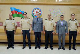   Es fanden bilaterale Gespräche zwischen den Verteidigungsministerien Aserbaidschans und Deutschlands statt  