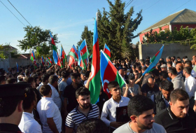   Führung des aserbaidschanischen Verteidigungsministeriums nimmt an Beerdigungen und Trauerzeremonien der Märtyrer teil  