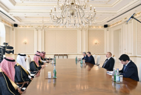   Präsident Ilham Aliyev empfing den Außenminister von Saudi-Arabien  